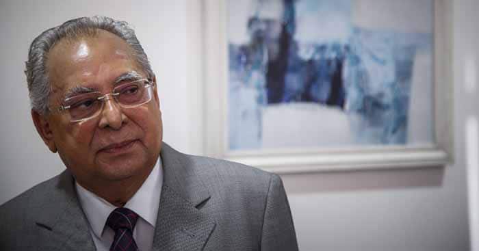 Governo diz que se solidariza com professores e sindicato vê sarcasmo