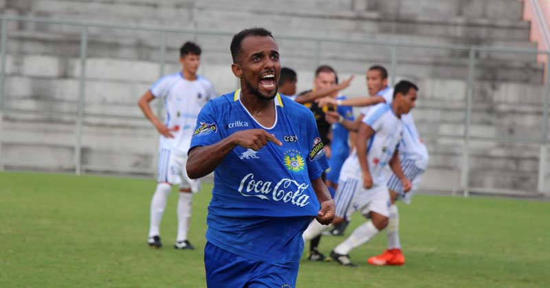 De virada, Nacional vence o Penarol por 2 a 1