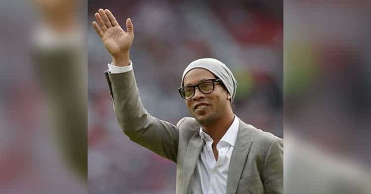 Ronaldinho Gaúcho está com covid-19