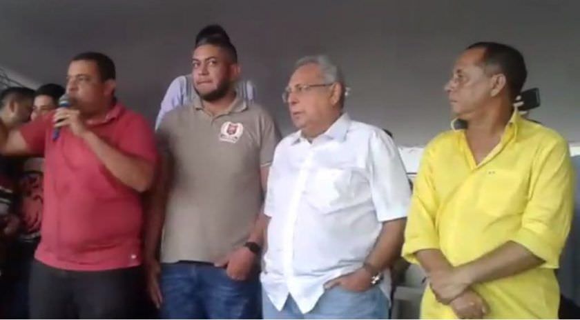 Amazonino cede e anuncia promoção para todos policiais militares