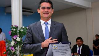 Santo Antônio do Içá entrega título de cidadão a David