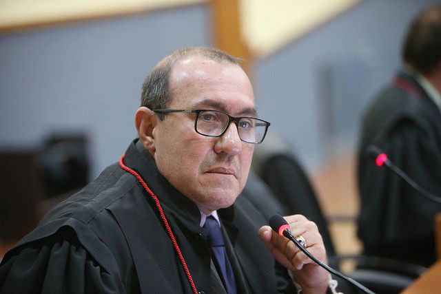 Tribunal mantém proibição de reajuste da tarifa de ônibus em Manaus