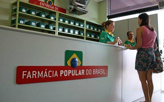 Governo muda repasses do Farmácia Popular e acirra embate com o setor