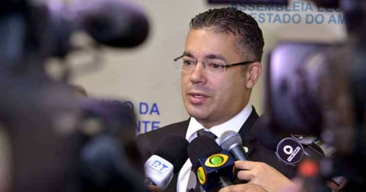 Josué defende uso de R$ 2 bilhões do Fundo Partidário no combate ao coronavírus