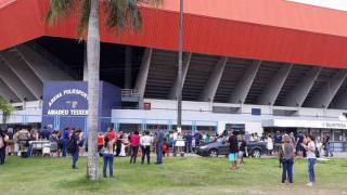 Greve chega ao segundo dia e professores esperam resposta de Amazonino