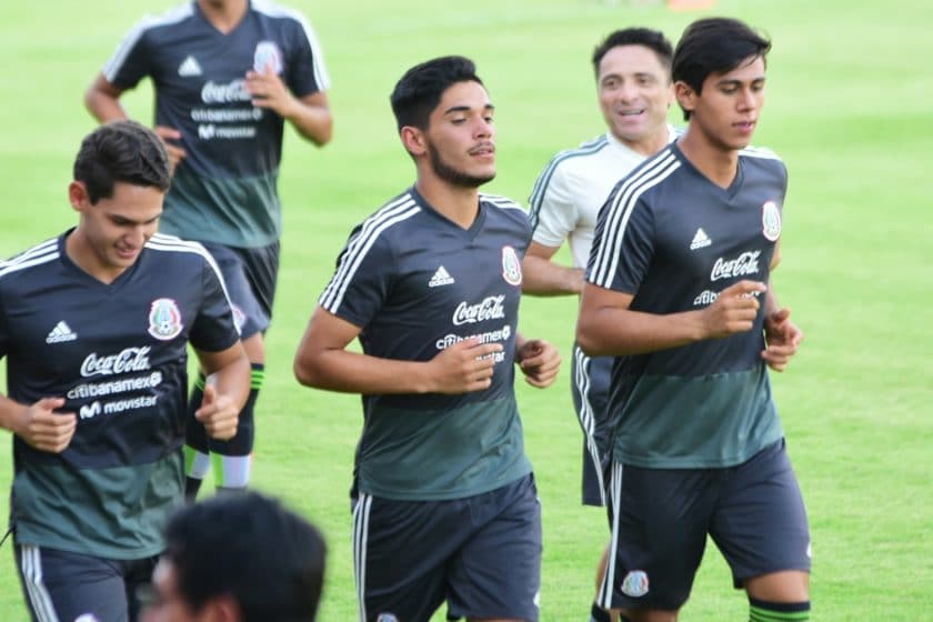 Com portões fechados, seleções Sub-20 de Brasil e México realizam jogo-treino nesta quinta-feira
