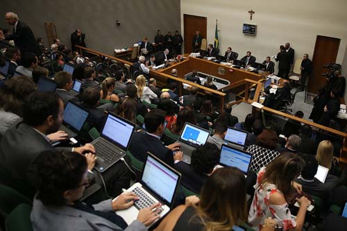 STJ nega de forma unânime habeas corpus para Lula