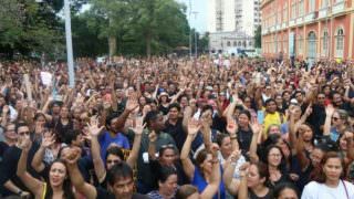 Professores anunciam greve geral para a próxima quinta-feira