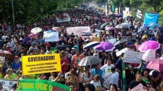 Professores do Estado estão em greve
