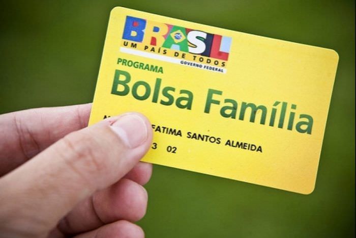 Governo aumenta valor do Bolsa Família em R$10