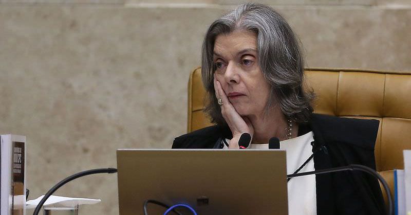 Cármen Lúcia diz que ministros são mais conhecidos que jogadores da Copa