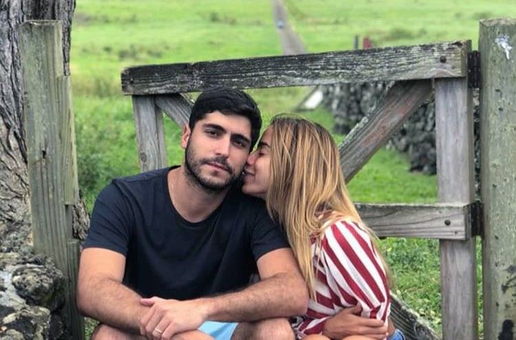 Anitta mostra momento romântico com o marido e reclama de saudade