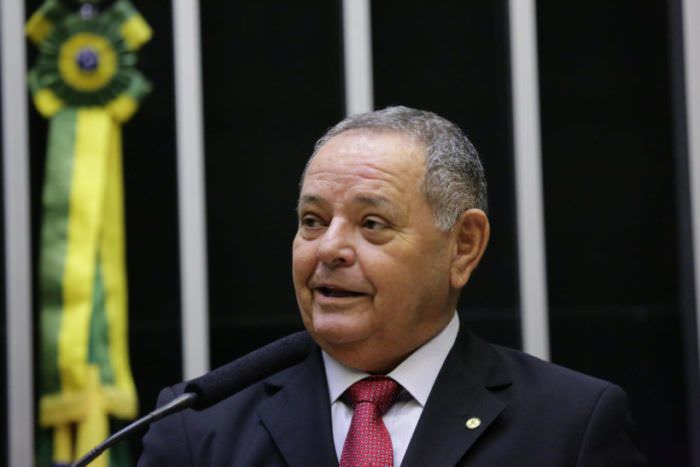 Gedeão Amorim apresenta projeto de  lei para combater abuso de crianças
