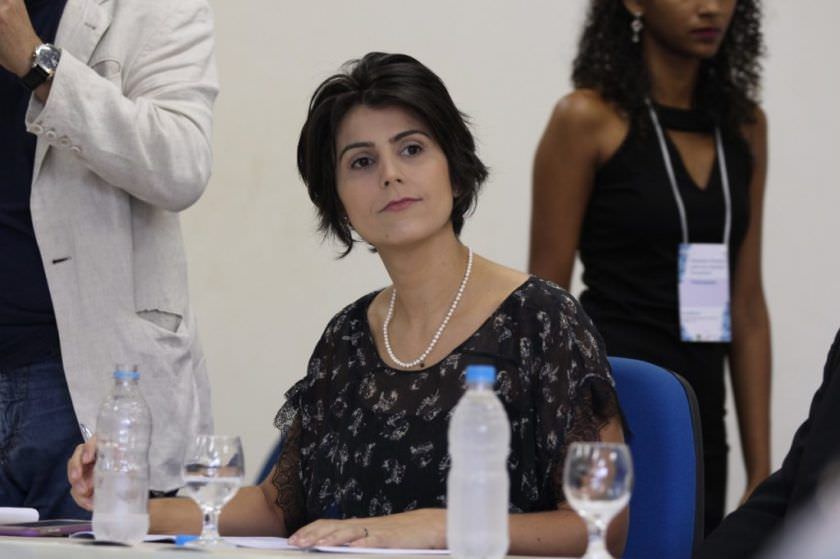 Manuela D'Ávila, em visita a Manaus, fala sobre BR-319 e Zona Franca