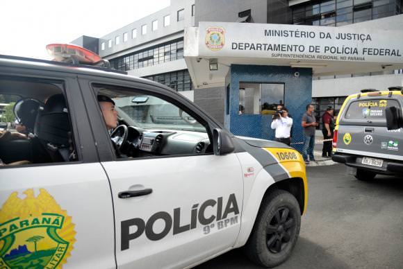 Delegados querem transferir Lula de prédio da PF para unidade das Forças Armadas