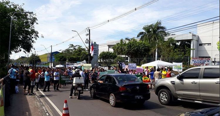 Após pedido dos professores, sindicatos devem se unir contra o governo