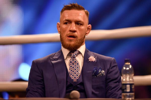 "Foi o caos total", diz brasileiro no ônibus atacado por McGregor no UFC