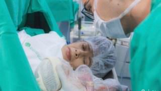 Aos 64 anos, mulher dá à luz primeira filha em Belo Horizonte