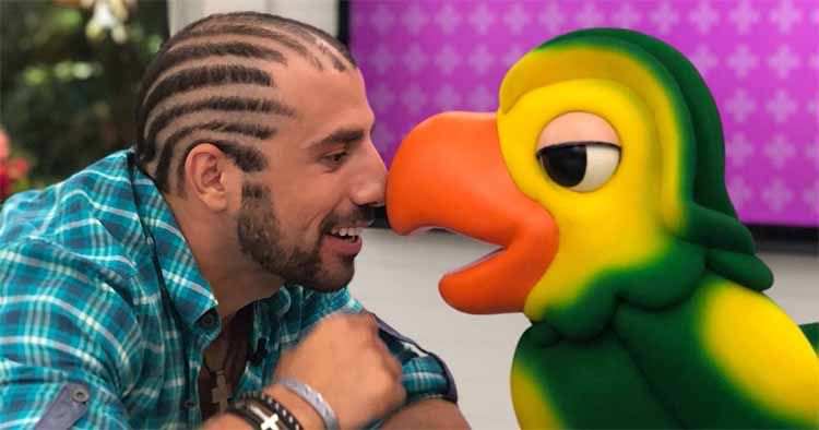 Kaysar se espanta ao ouvir 'me apaixonei por ele' em vídeo de Jéssica