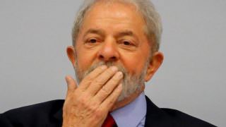 PT oficializa Lula como candidato à Presidência da República
