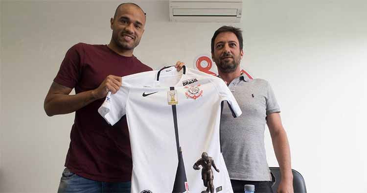 Corinthians anuncia a contratação de Roger até o fim de 2019