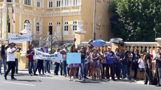 Servidores da Cultura também fazem protestos em Manaus