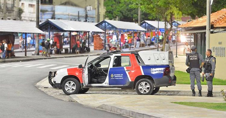 Viaturas para as companhias interativas comunitárias