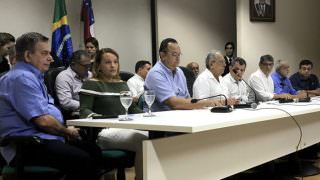 Para se viabilizar ao Senado, Silas vai para ‘aba’ de Amazonino