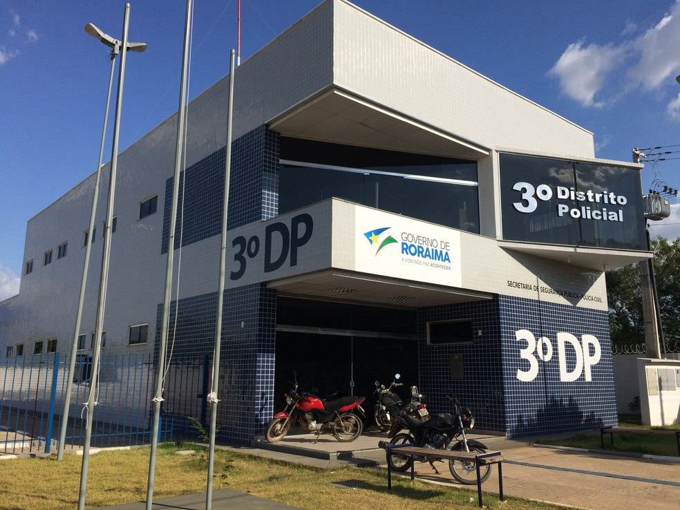 Idoso embriagado é detido por xingar e mostrar o pênis para vizinha durante discussão