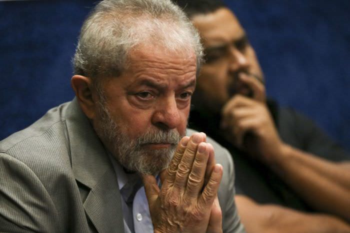 Força-tarefa da Lava Jato critica decisão de soltura de Lula