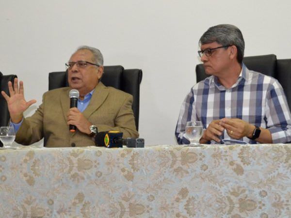 Amazonino nomeia médico particular para ser ´02´do governo