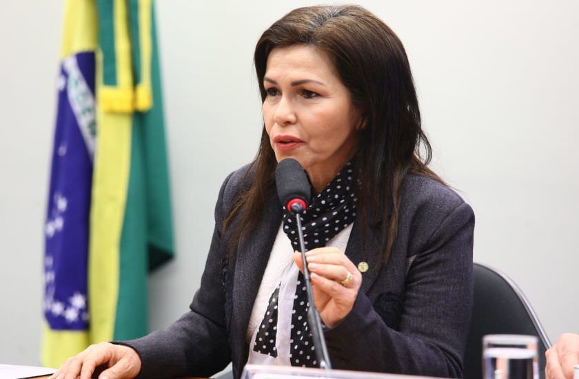 Em Brasília, parlamentares  discutem crise dos combustíveis