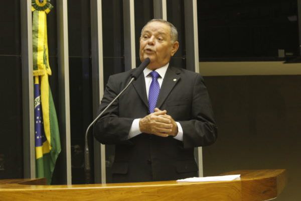 se aprovada no senado irá beneficiar também a zona Franca de Manaus, além de ser um grande incentivo para esta área no Estado.
