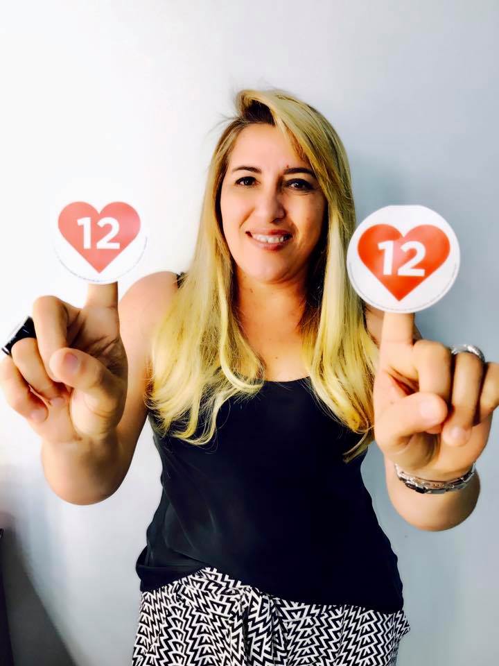 Eliane Ferreira em campanha para Amazonino (Facebook)