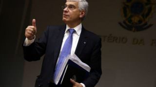 Governo corta verba de ministérios para viabilizar desconto no diesel