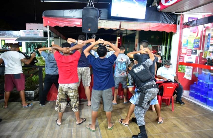 Secretaria de Segurança faz operação policial em bares de Manaus