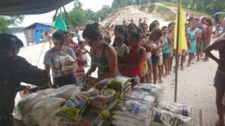 Mais de 300 indígenas Maku-Yupuh são assistidos pelo Exército Brasileiro
