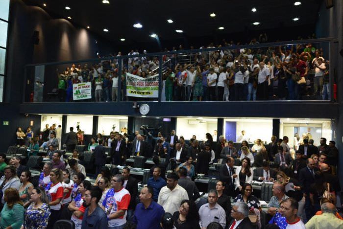ALE aprova reajuste salarial de servidores da Susam