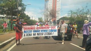 Manifestantes pedem retorno de líderes presos da FDN para o Amazonas