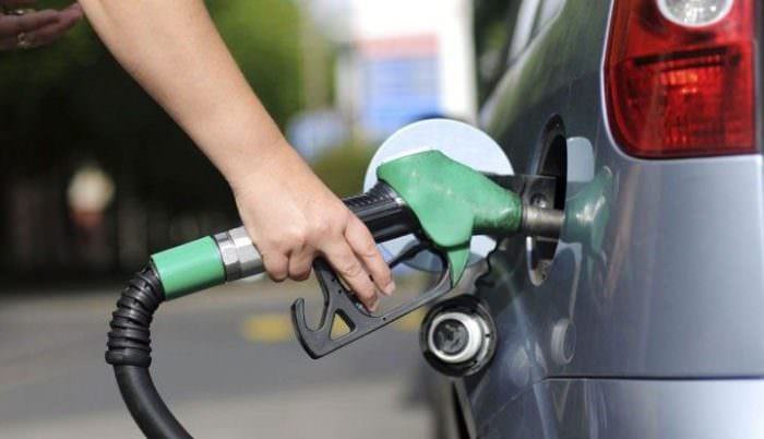 Preço da gasolina e diesel cai pelo 2º dia consecutivo