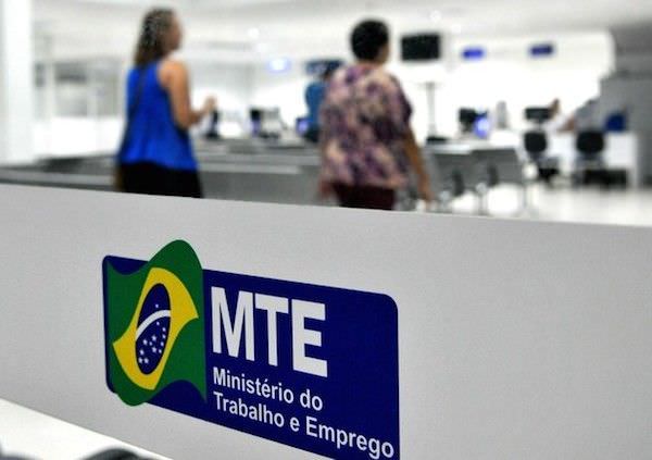 Amazonas tem R$ 654 mil em bloqueios no Seguro Desemprego