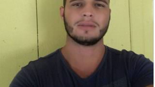 Detento que usava tornozeleira é executado na frente da mãe