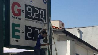 Greve dos caminhoneiros causa reflexos no país