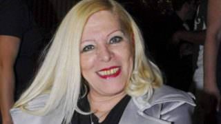 Cantora Vanusa é internada para tratar depressão e dependência química