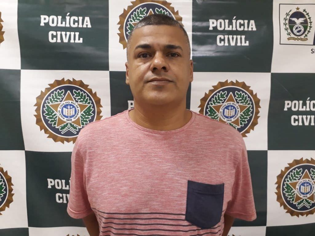 Pastor é preso acusado de tráfico internacional de armas