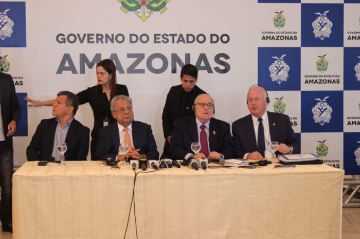 Consultor de Amazonino diz que imprensa faz pergunta ‘estranha’ e não mostra diagnóstico