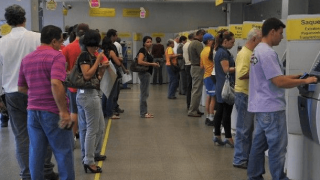 Horário de funcionamento dos bancos é alterado nesta quarta