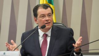 Braga mobiliza senadores do AM contra decreto prejudicial à Zona Franca 