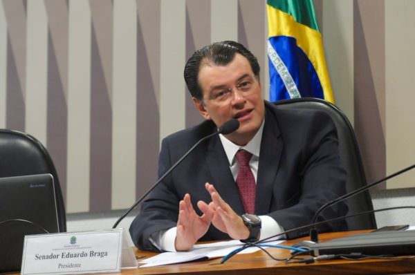 Eduardo Braga assegura mais de R$ 4 milhões para a saúde de 12 municípios do AM