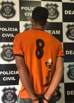 Mulher é presa por facilitar o estupro do próprio filho
